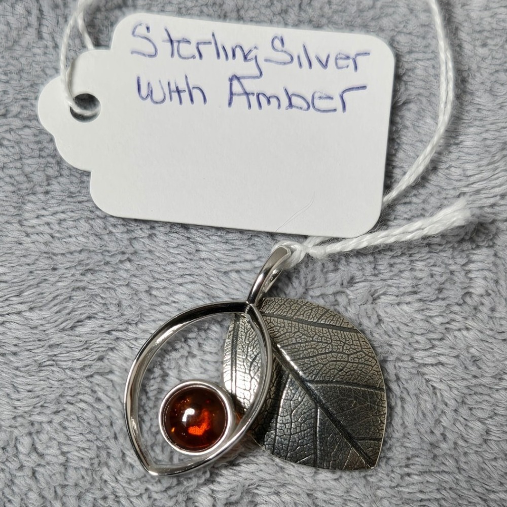 Sterling Silver Cherry Baltic Amber Leaf Pendant Necklace Nature Inspired - Picture 2 of 3